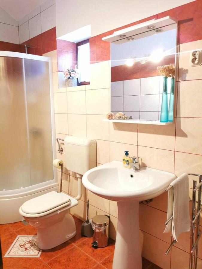Apartment Biljana Бол Екстер'єр фото